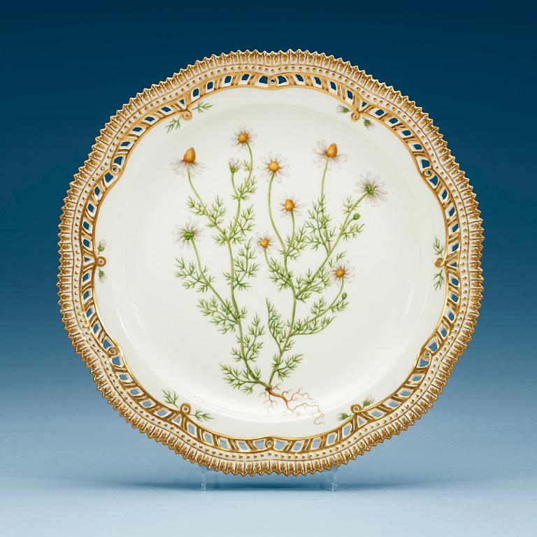 Four Royal Copenhagen 'Flora Danica' dishes, Denmark, 20th Century.