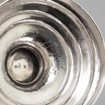 Lars Löfgren, BRÄNNVINSSKÅL, silver,  Hudiksvall (1797-1853) samt Johan Wickman, SKED, silver, Hudiksvall (1750-55).