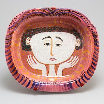 112. Birger Kaipiainen, a ceramic dish, Arabia, Finland 1950's.