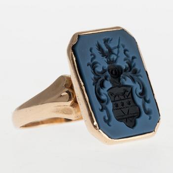 VAPENRING, 18K guld, Turun Kultaseppä 1929. Vikt 5,4 g.