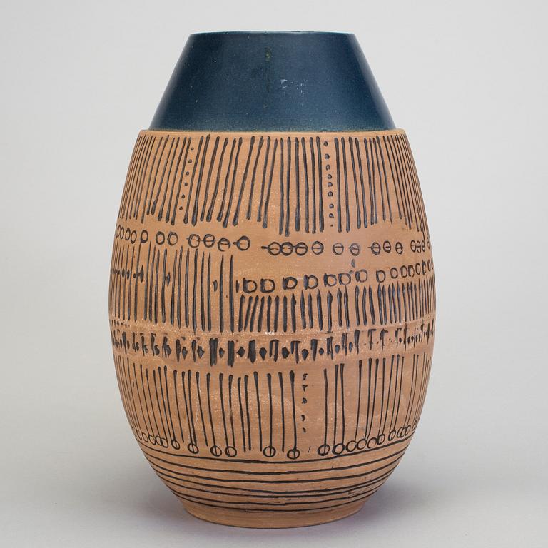 LISA LARSON, vas, stengods, Gustavsberg.