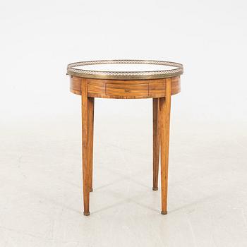 A mid 1900s gustavian style marble coffee table.