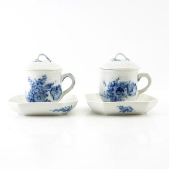 Cream cups with saucer and lid, 1 pair "Blue Flower" Royal Copenhagen Denmark porcelain.