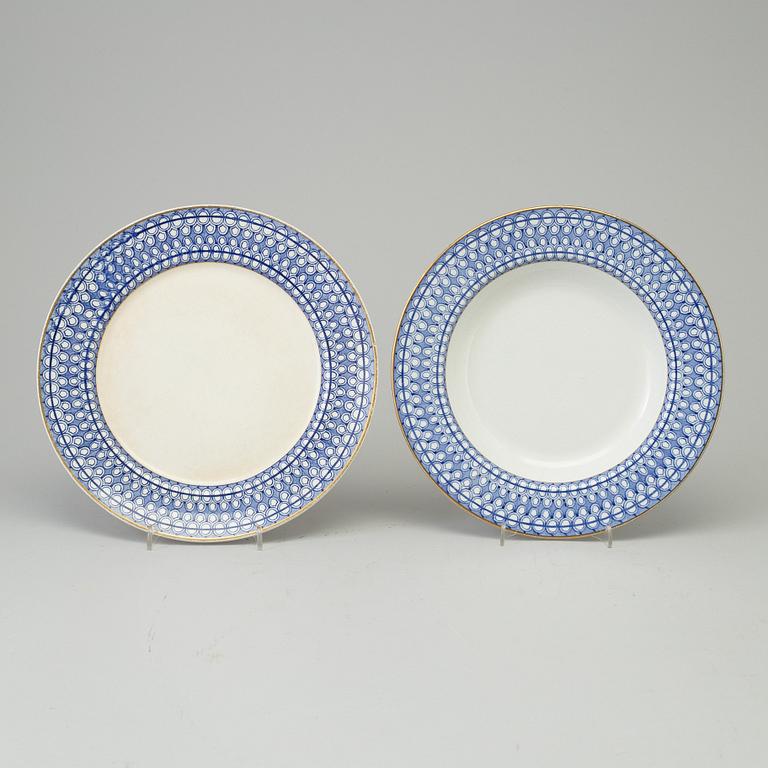 SERVISDELAR, 51 delar, flintgods, "Washington", Rörstrand, 1900-talets början.