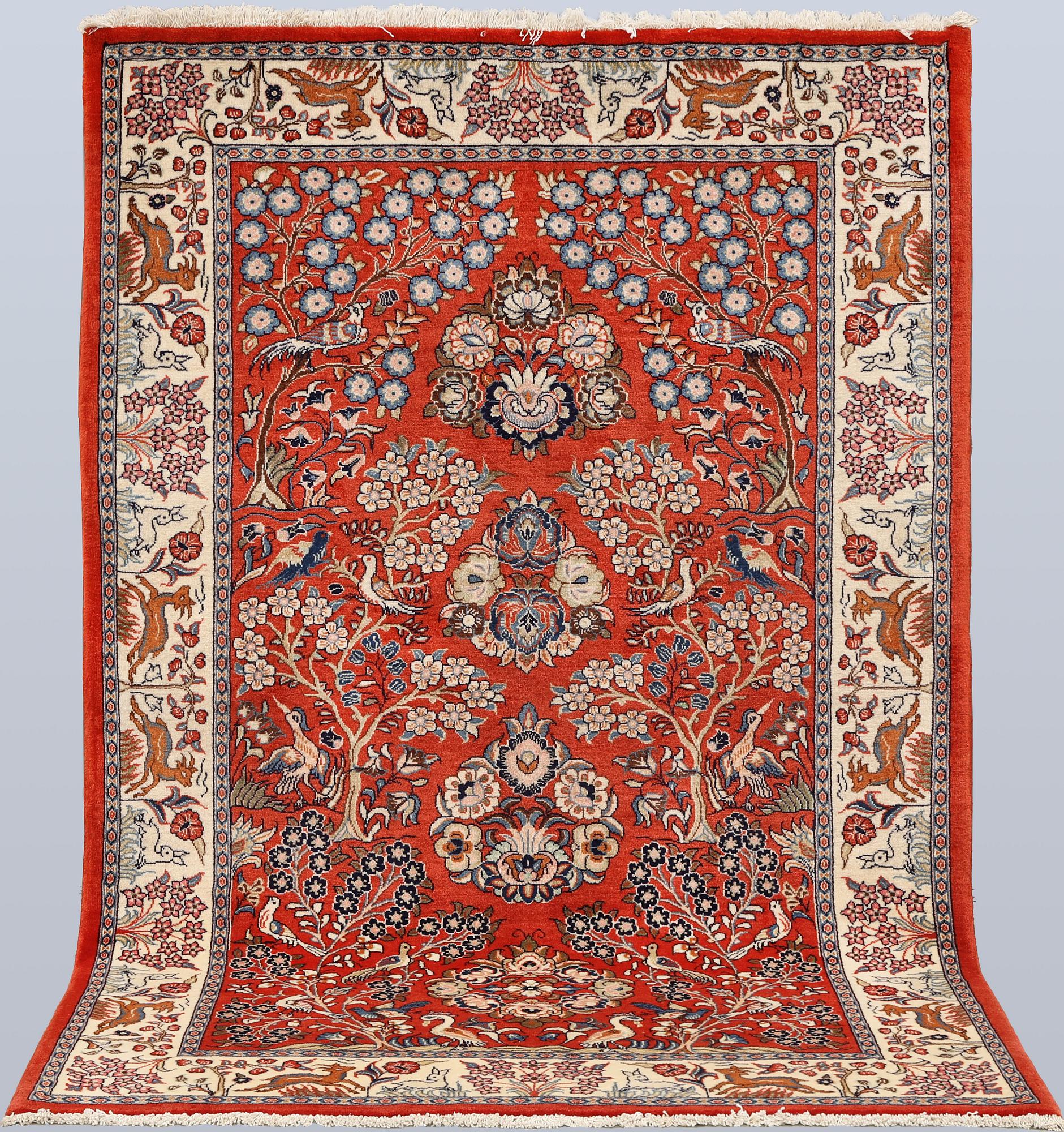 A Sarouk rug, approx. 212 x 140 cm.