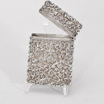 VISITKORTSHÅLLARE, silver. Orientaliskt, 1900-talets början. Ca 135 gr.