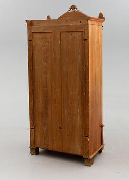 BOKSKÅP, 1800-talets andra hälft.