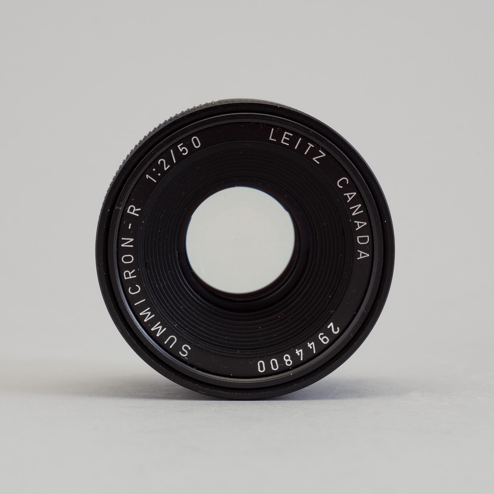 A black body LEICAFLEX SL MOT no 1342037 from 1973 with a black