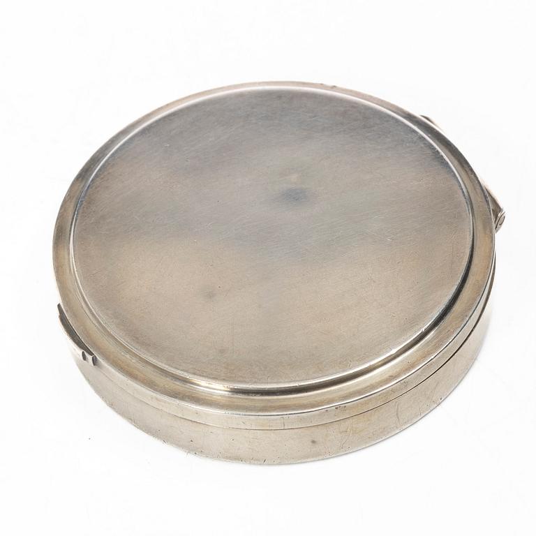 Harald Nielsen, a sterling silver powder box, Georg Jensen, Denmark.