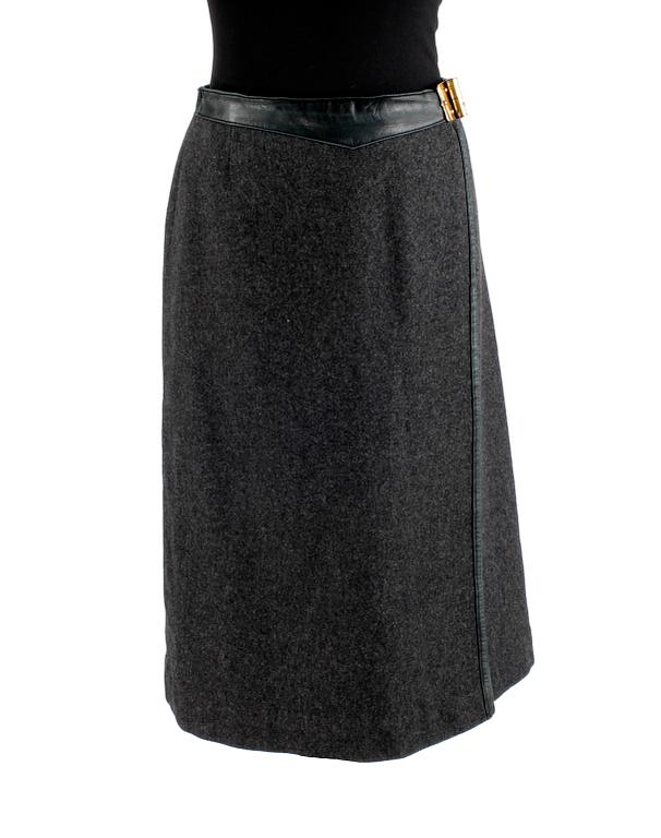 A 1980s grey wool skirt by Hermès.