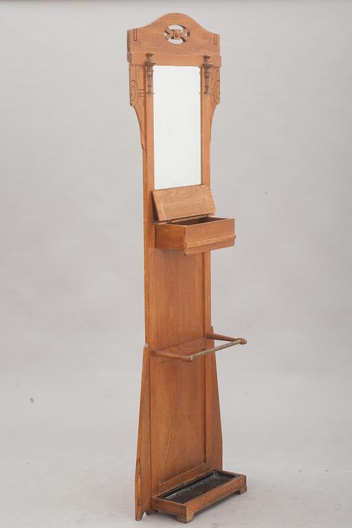 HALLMÖBEL, jugend, 1900-talets början.