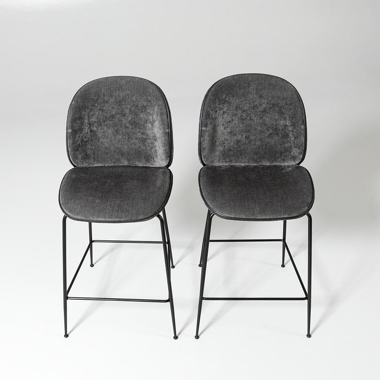 GamFratesi, barstolar, ett par, "Bettle", Gubi, modern tillverkning.