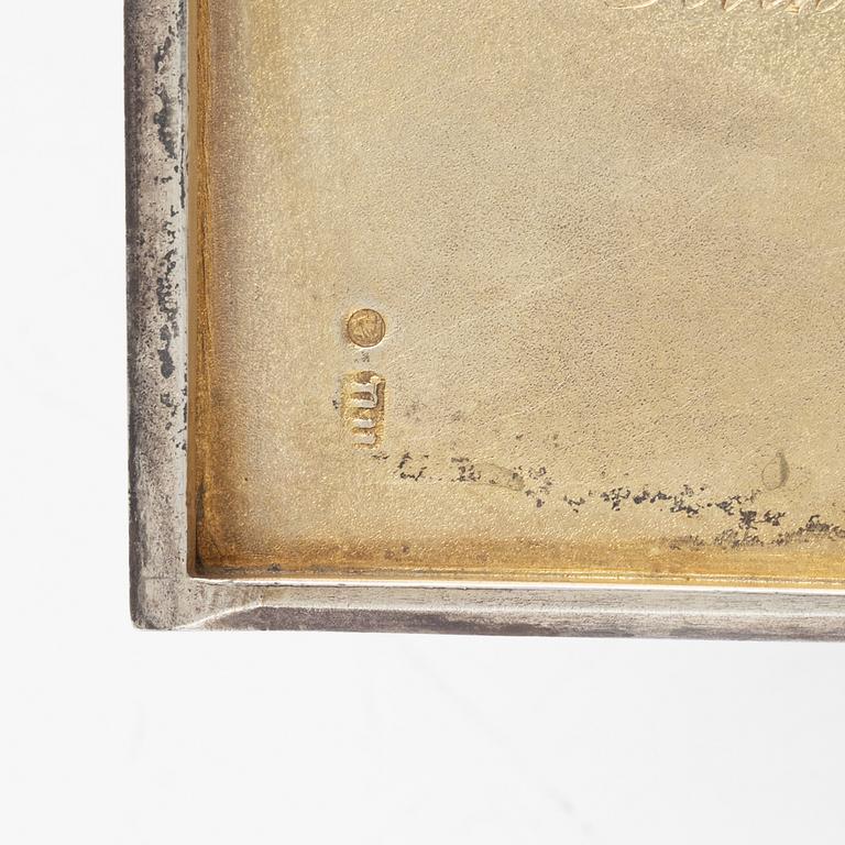 Cigarettetui, silver, Moskva, oidentifierad mästare, kontrollsämpel 1908-26.
