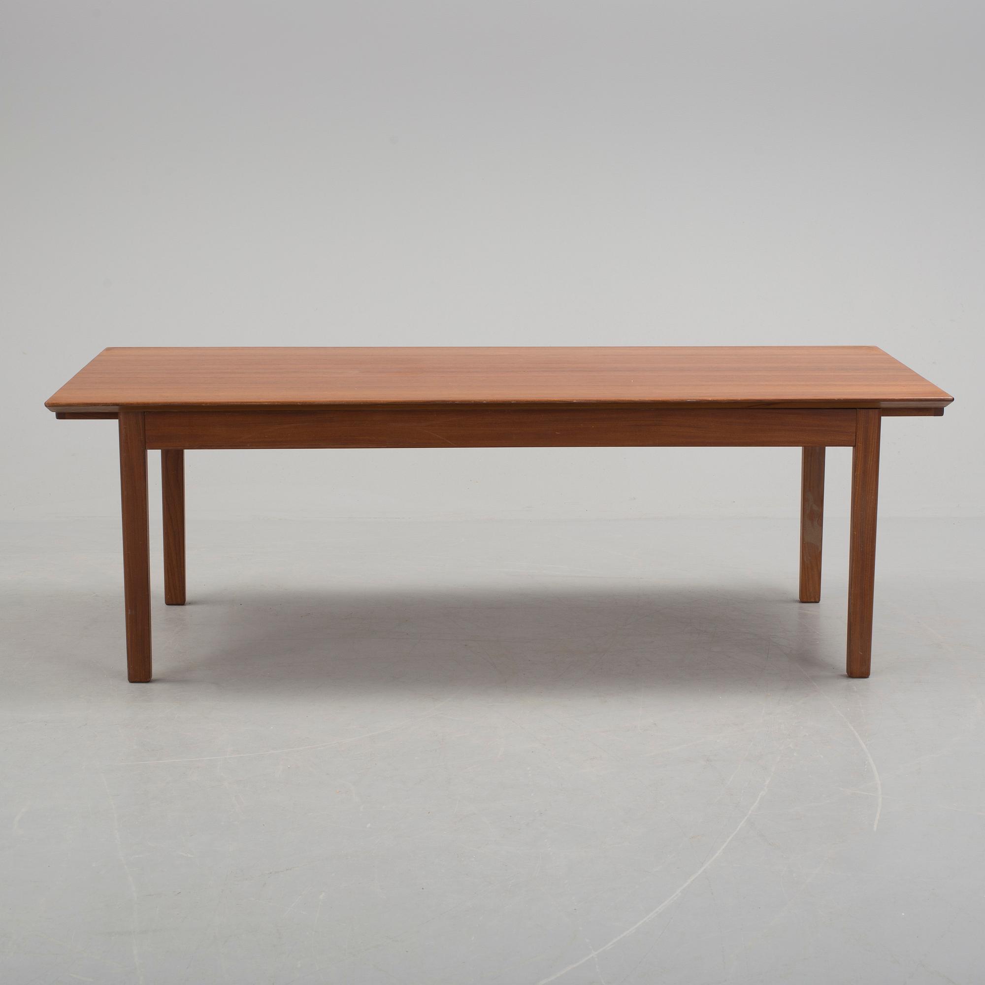 a coffee table veneered with teak designed by Tove & Edvard Kindt-Larsen for Säffle möbelfabrik, 1950s/60s.