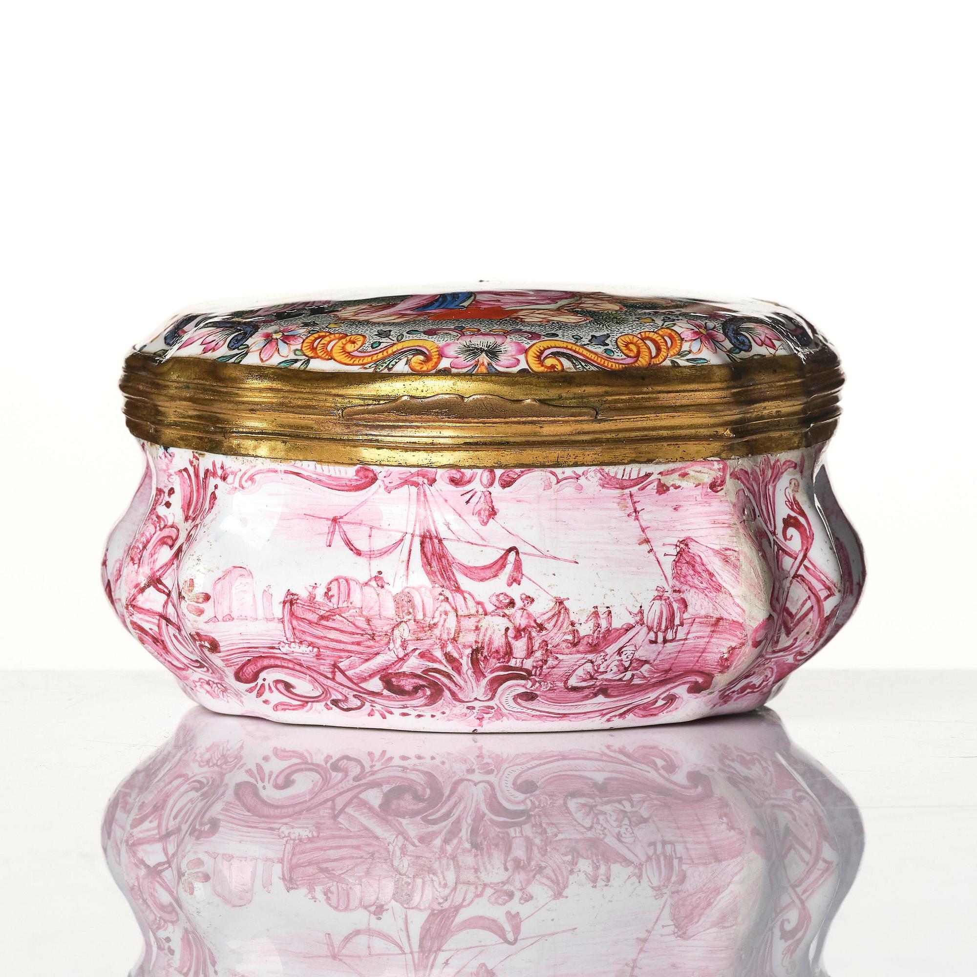 An enamel box with cover, Qing dynasty, 18th century.