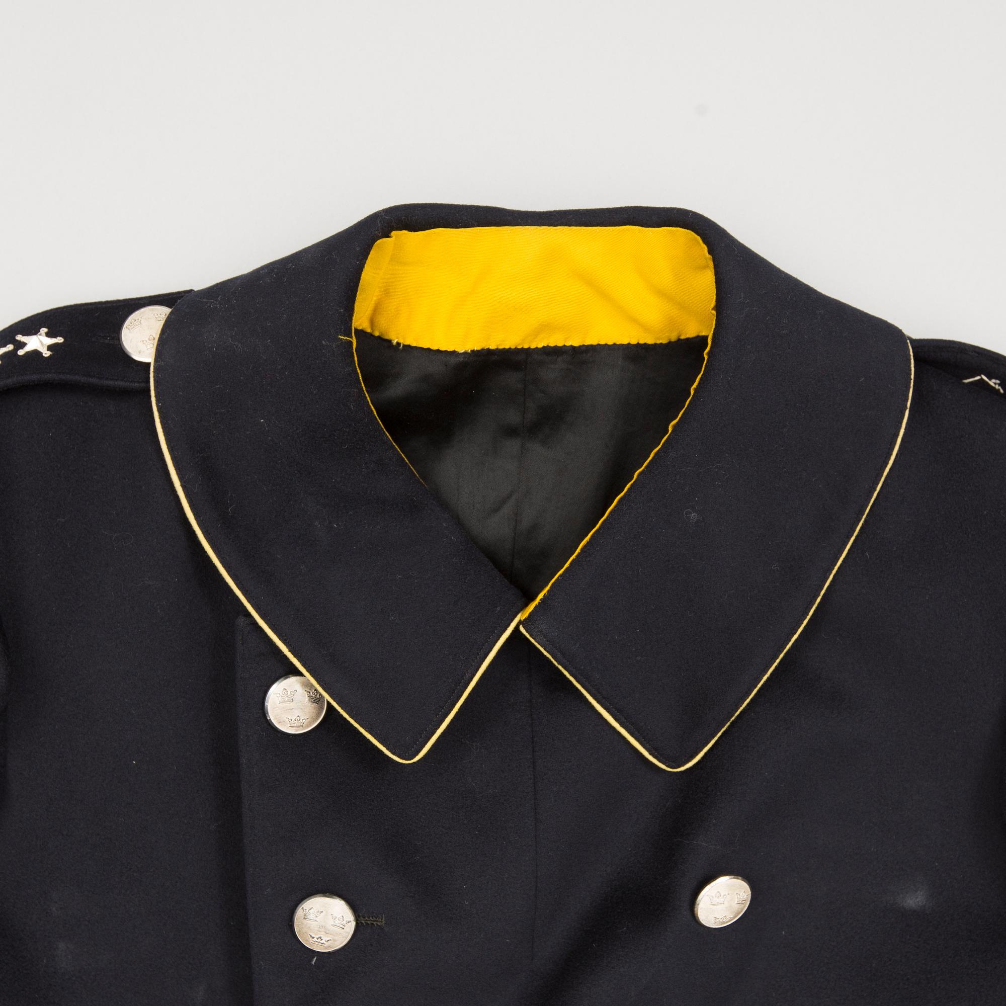 a Swedish early 20th Century four piece Swedish military uniform for captain at Svea Livgarde in Stockholm.