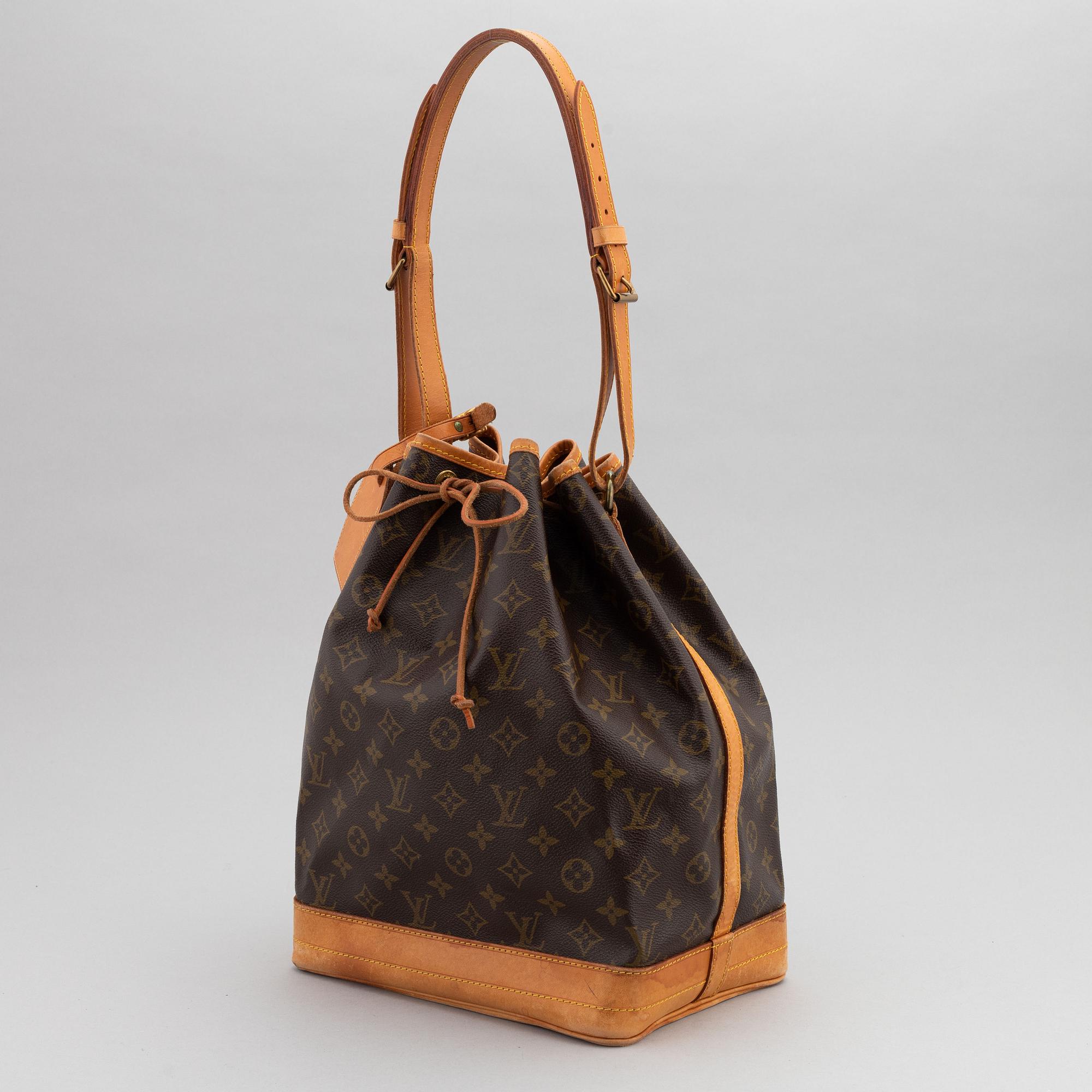 Louis Vuitton, a 'Noé' monogram canvas handbag, 1990.