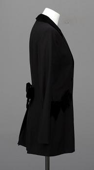 KAVAJ, Moschino.