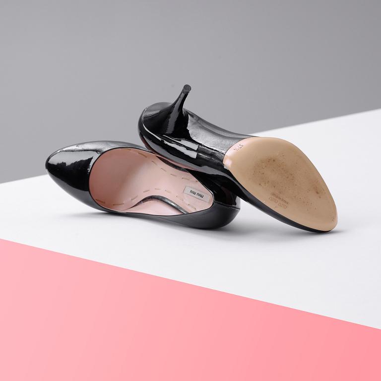 PUMPS, MIU MIU, storlek 37 1/2.