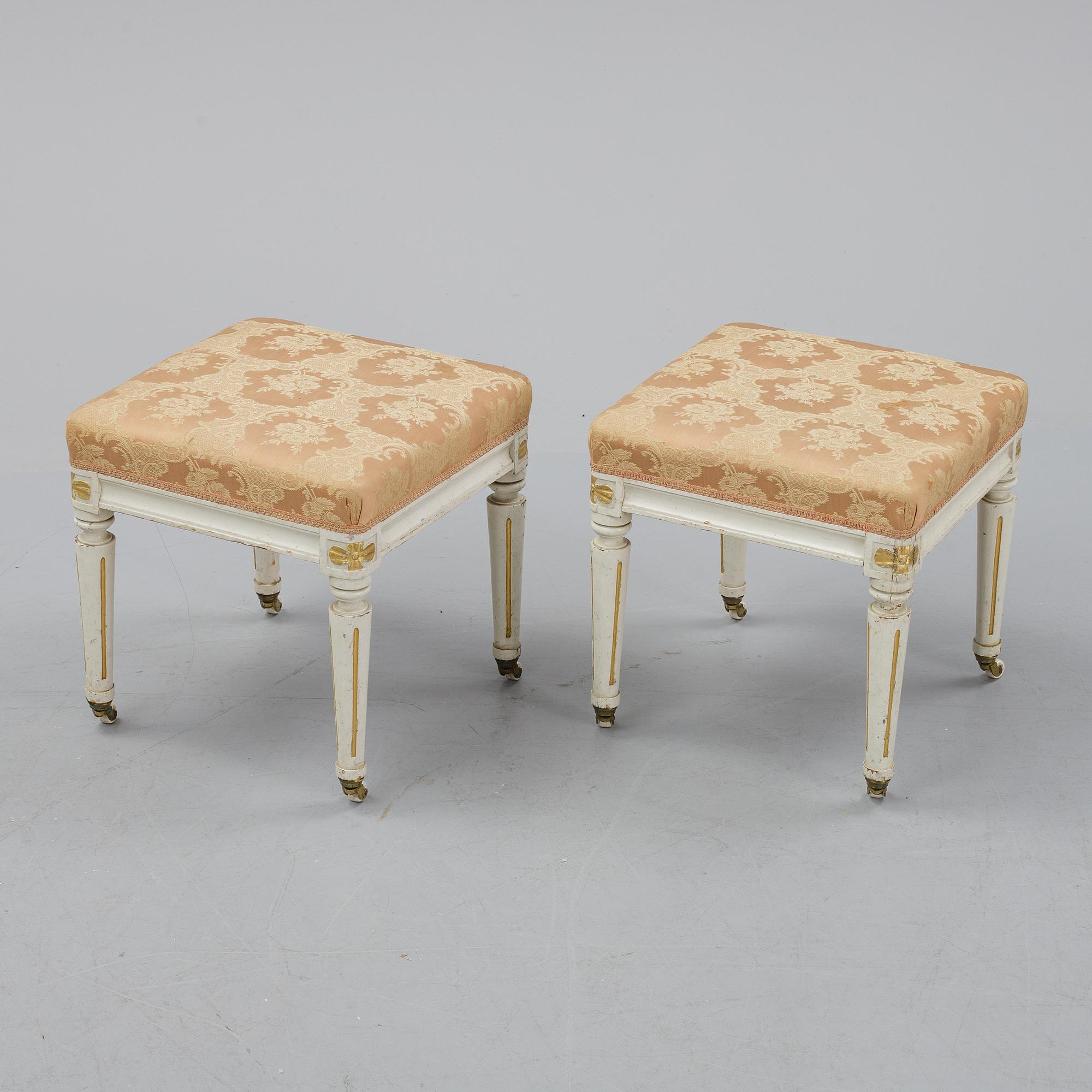 Taburetter, ett par, gustaviansk stil, 1800-talets slut.