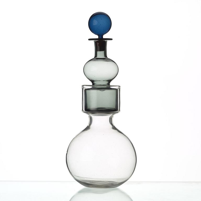 Kaj Franck, A Kaj Franck decanter 'The bells of the Kremlin', Nuutajärvi Notsjö, Finland 1960's.