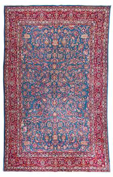 A carpet, Keshan/Qazvin, semi-antique, approx. 333 x 209 cm.