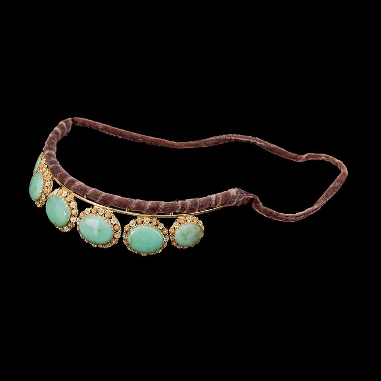 DIADEM, 14k guld och gulmetall med krysopas.