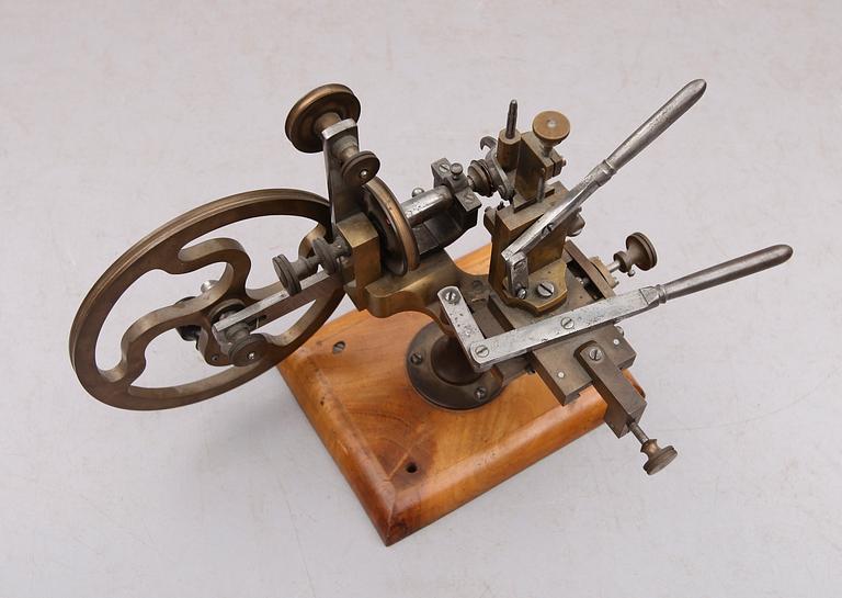 URMAKARINSTRUMENT, 1900-talets första hälft.