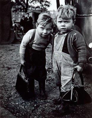 Christer Strömholm, "Pojkarna", Montreuil, Paris 1962.