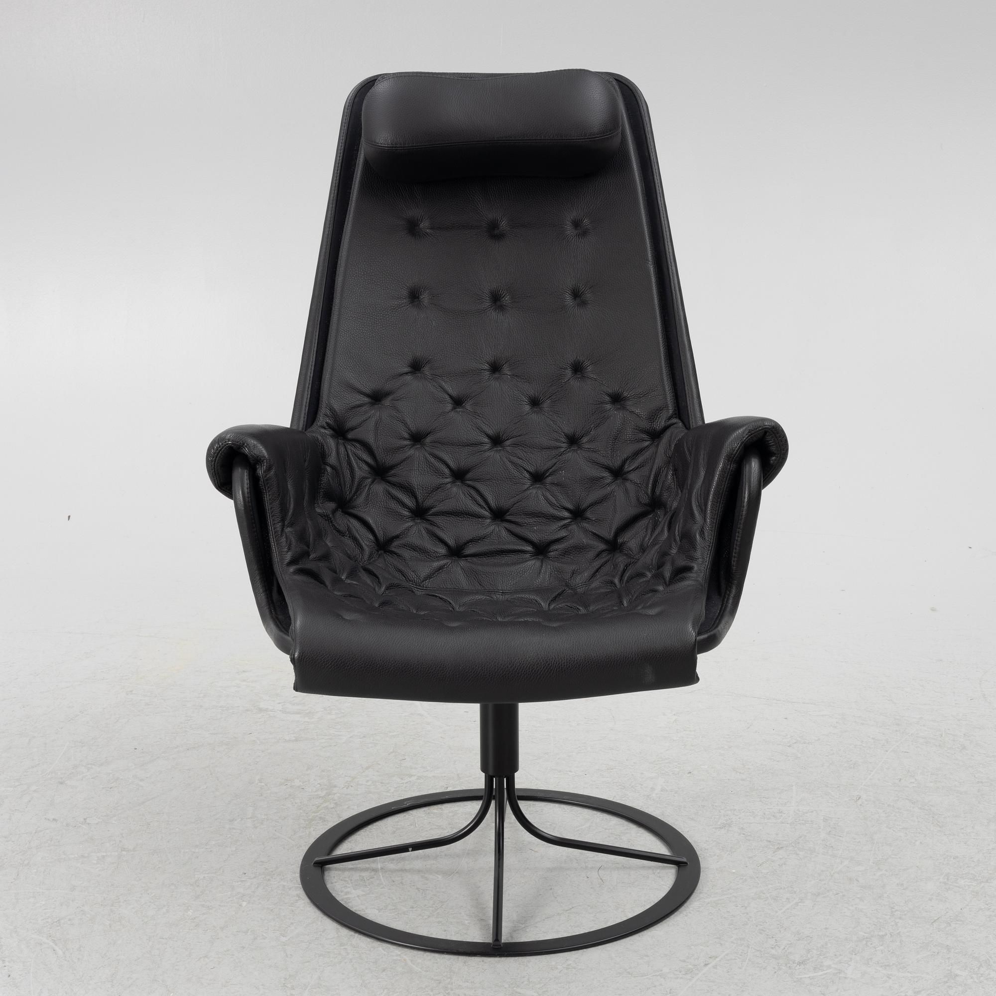 Bruno Mathsson, snurrfåtölj "Jetson", DUX. 2000-tal.