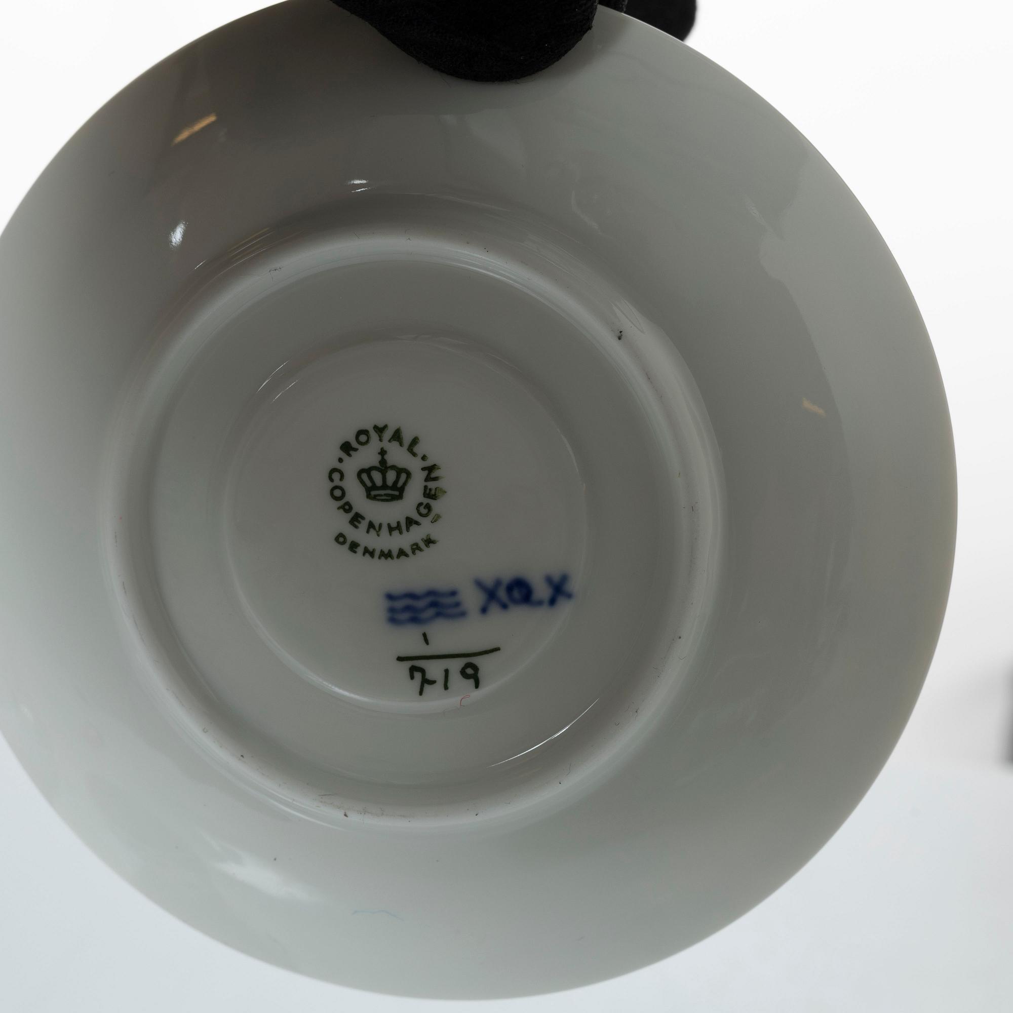 Royal Copenhagen, Kaffeservis 30 delar, Musselmalet.