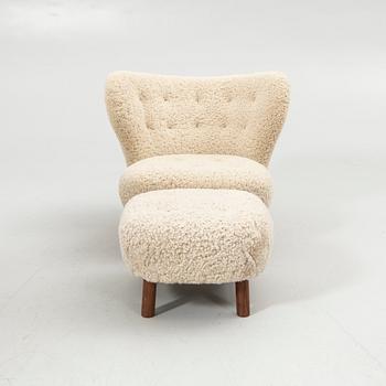 Viggo Boesen, fåtölj med fotpall, "Little Petra VB1", &tradition.