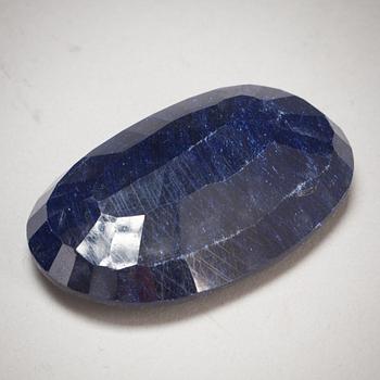 SAFIR, blå, oval fasetterad, ca 202 ct, vikt ca 40g.