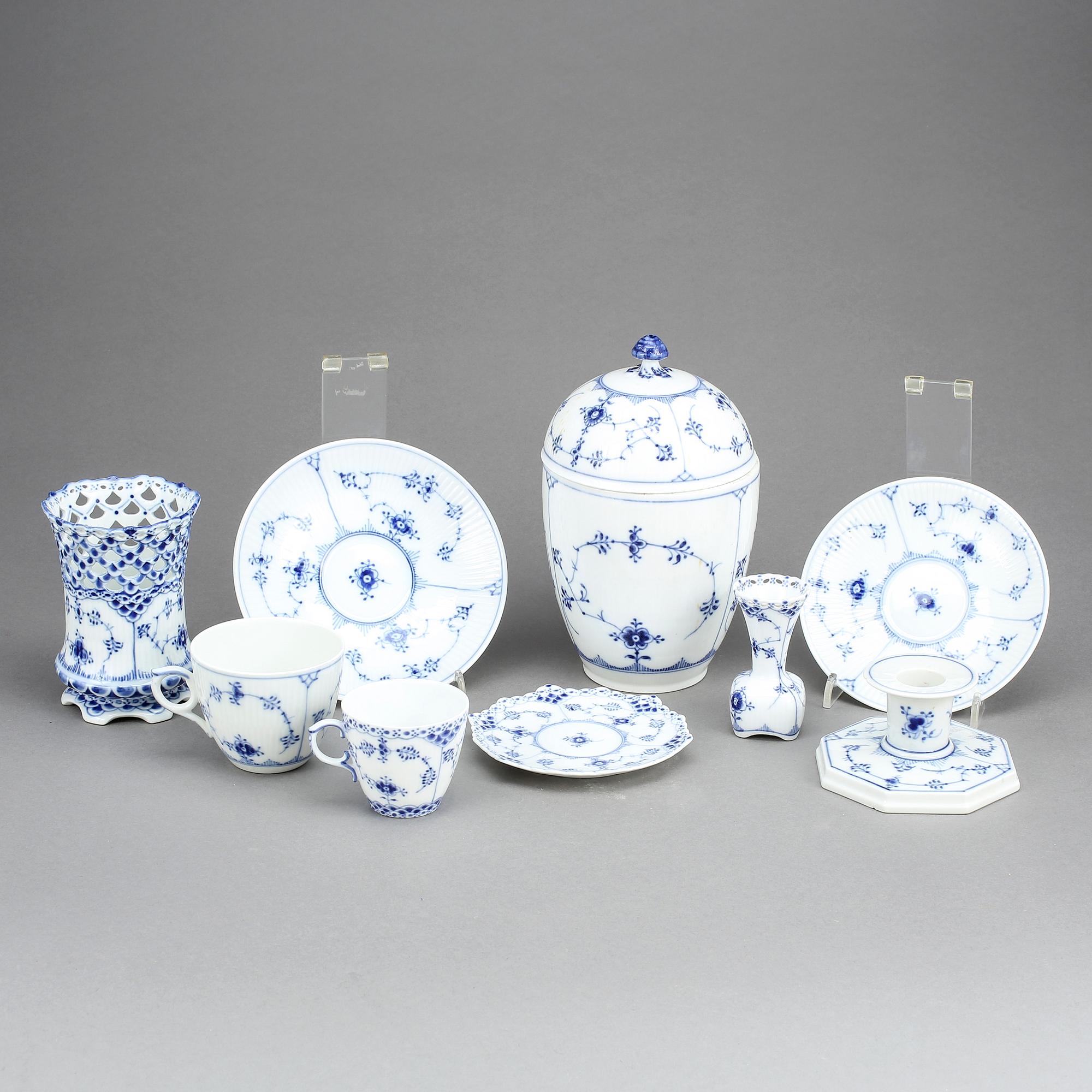 SERVISDELAR, 18 delar. "Musselmalet", Kunglig Dansk.