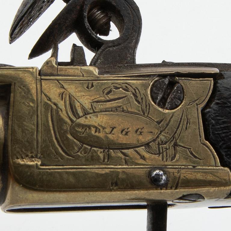 Flintlåspistol John Fox Twigg London, 1700-talets senare del.