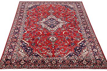 A carpet, Mehraban, ca. 320 x 210 cm.