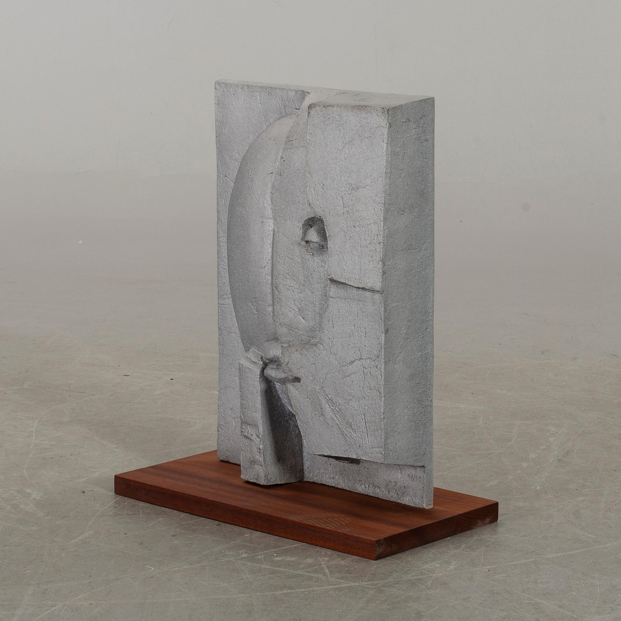 ANN WOLFF,