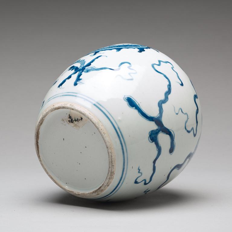 A blue and white dragon jar, Qing dynasty, 18th Century.