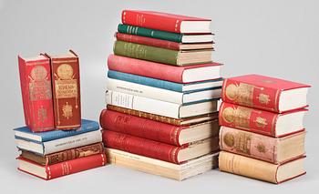 PARTI GENEALOGISK LITTERATUR, 22 st, Sverige och Finland, bla "Sveriges Ridderskaps och Adelskalender 1900", 1900-tal.