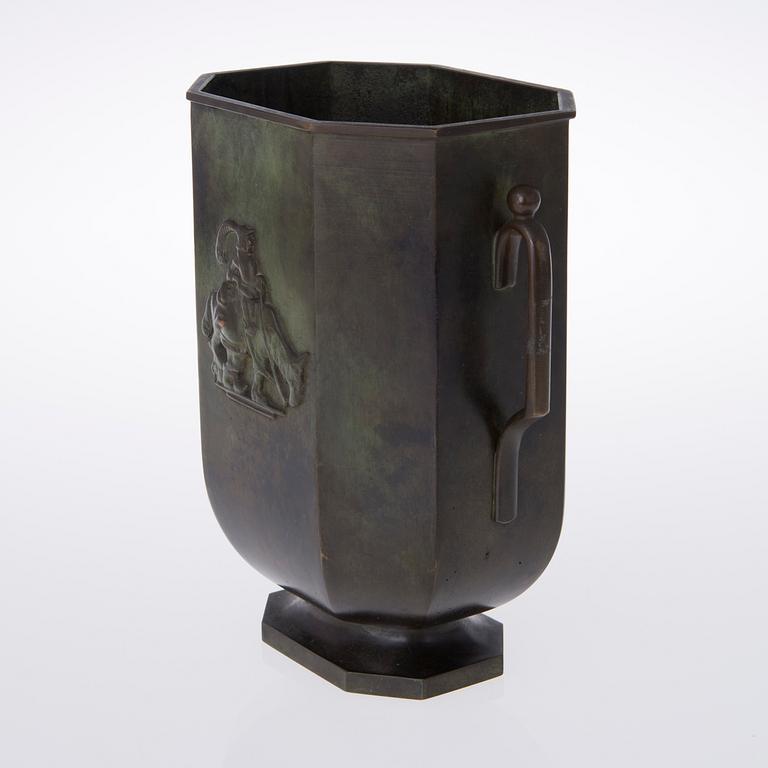 JUST ANDERSEN, MALJAKKO, patinoitua pronssia, GAB, 1930-luku.