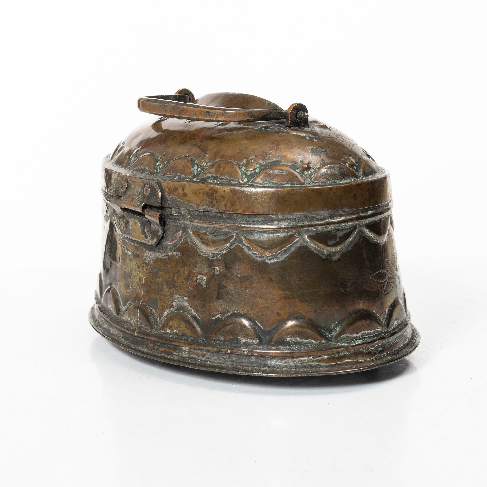 A Swedish baroque repousse copper box, 18th century.
