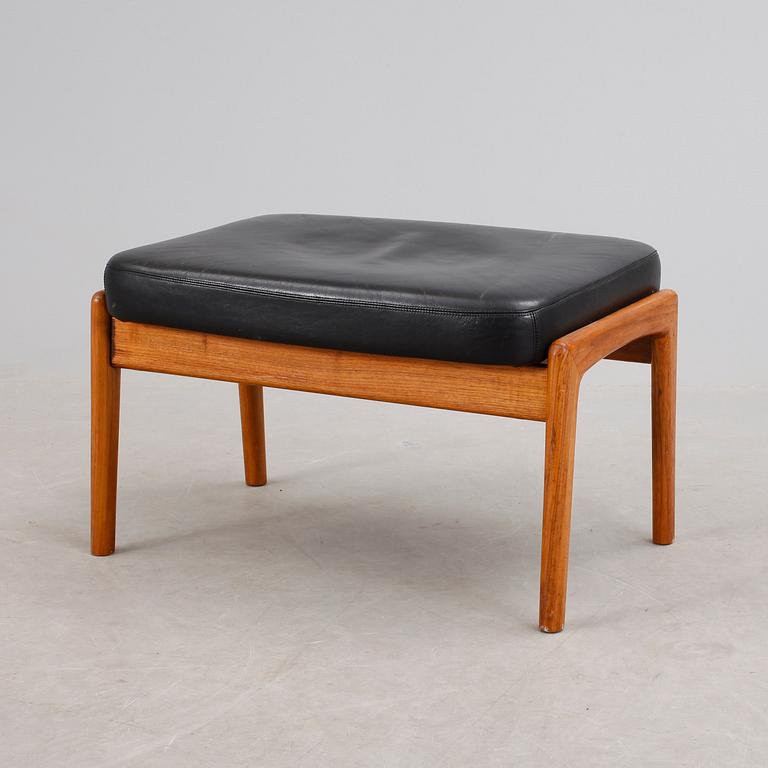 FOTPALL, etikettmärkt Dux, 1950/60-tal.