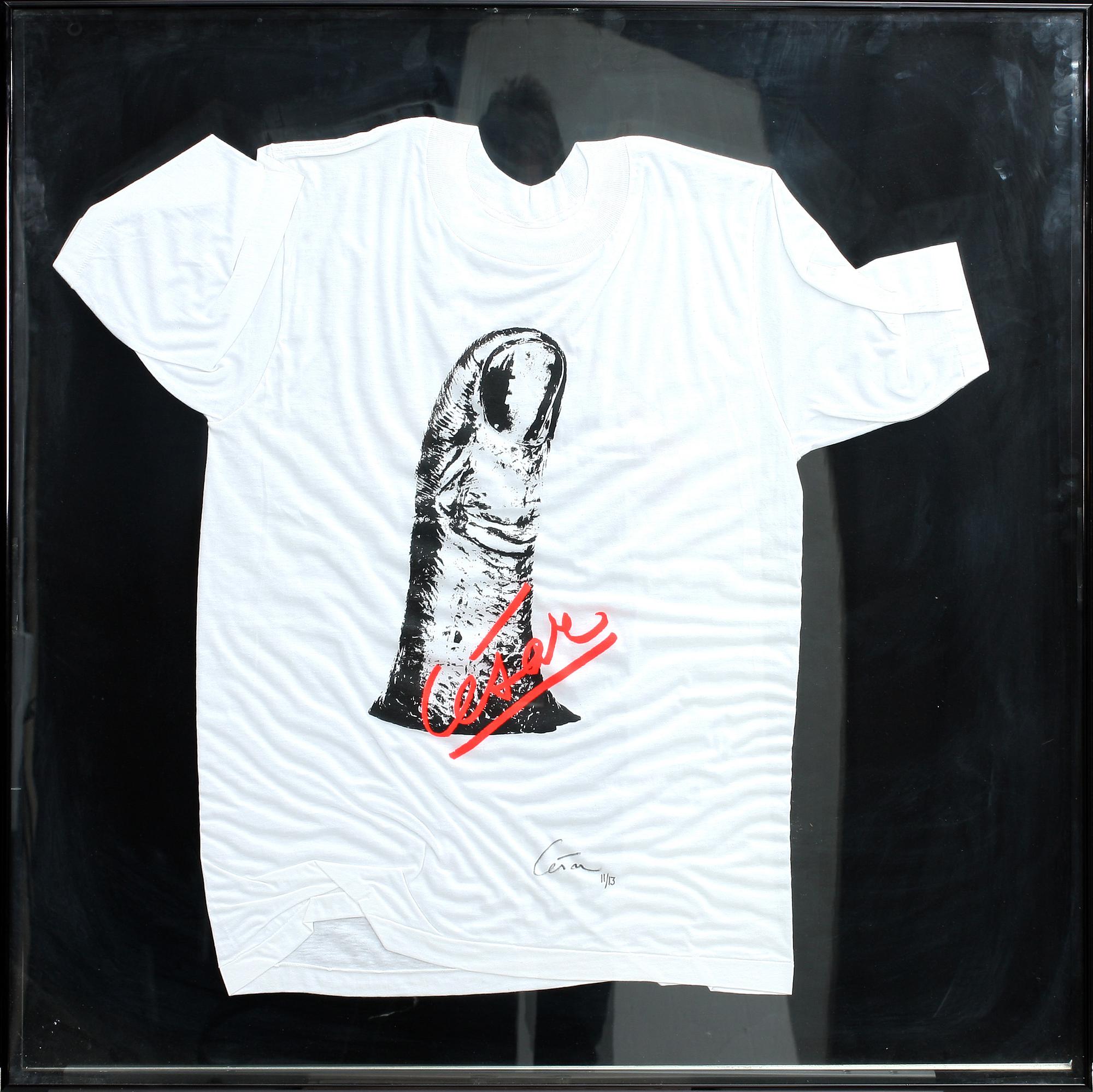 CÉSAR (BALDACCINI), screentryck på t-shirt, sign och numr 11/13.