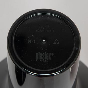 Eero Aarnio, erä kodintuotteita, 13 kpl, eri valmistajia.