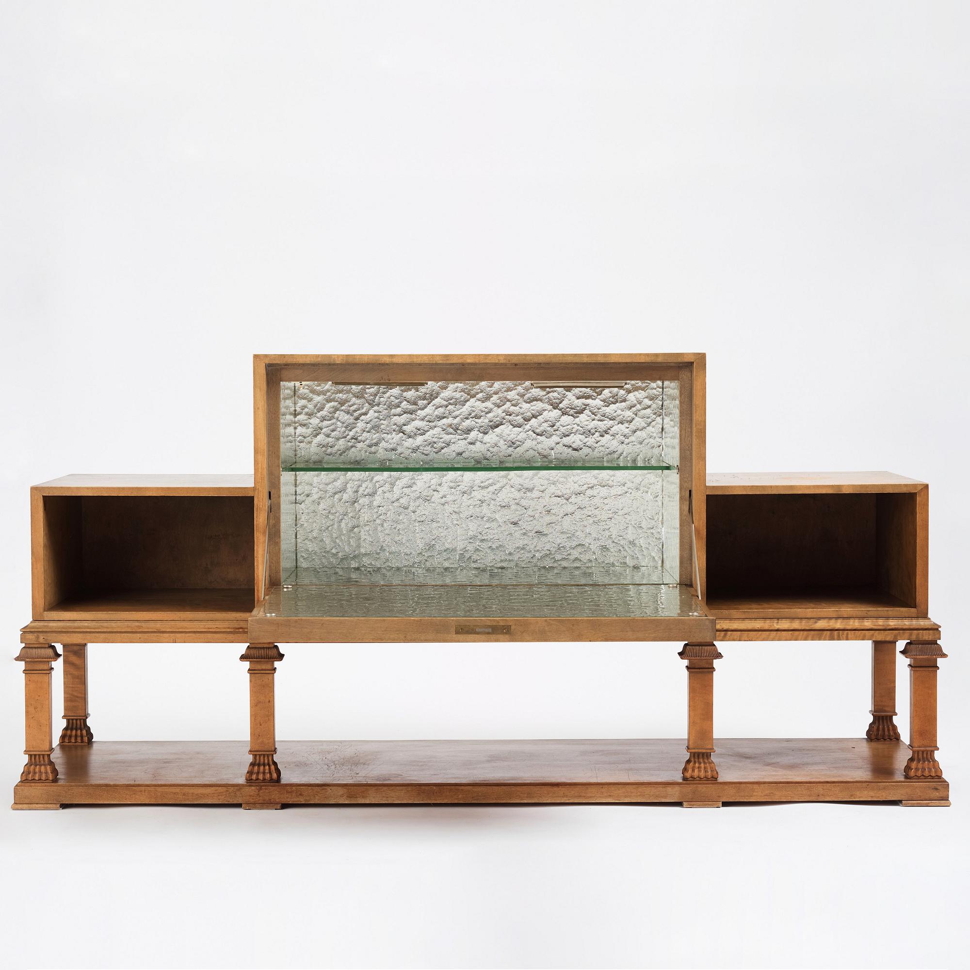 Axel Einar Hjorth, sideboard / barskåp, "Caesar", specialbeställt, Nordiska Kompaniet 1935.