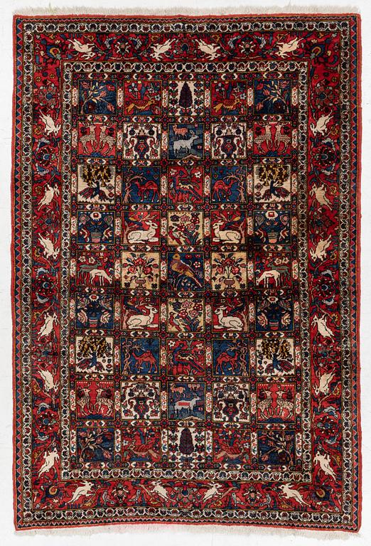 Carpet, Bakhtiari, figural, approx. 230 x 160 cm.