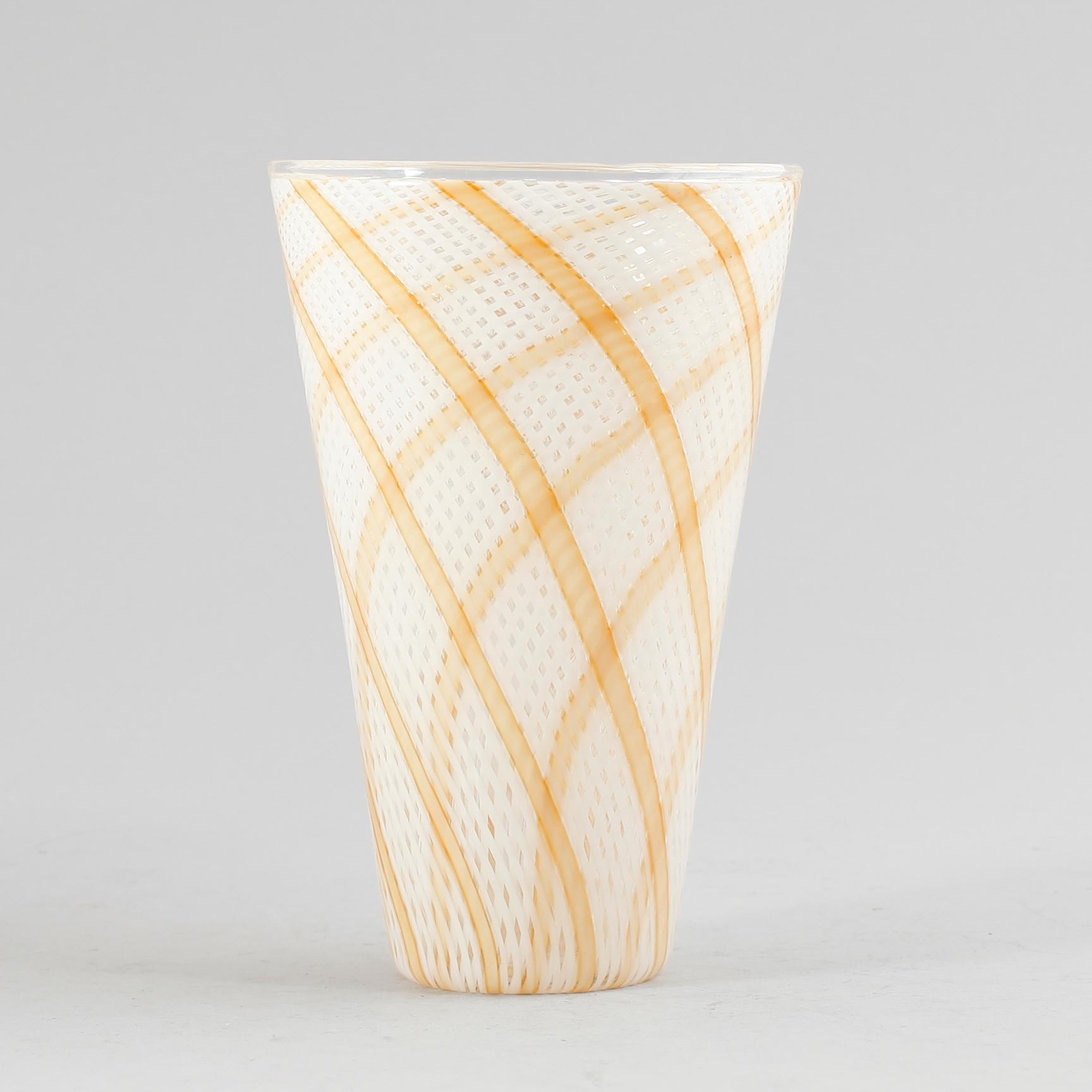 VAS, glas, möjligen Murano, 1900-tal.