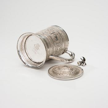 STOP, ostämplat silver, Sydostasien, 1900-talets senare hälft. Vikt ca 596,3 g.
