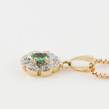 Pendant, 18K gold, with emerald and small diamonds, chain in 18K gold.