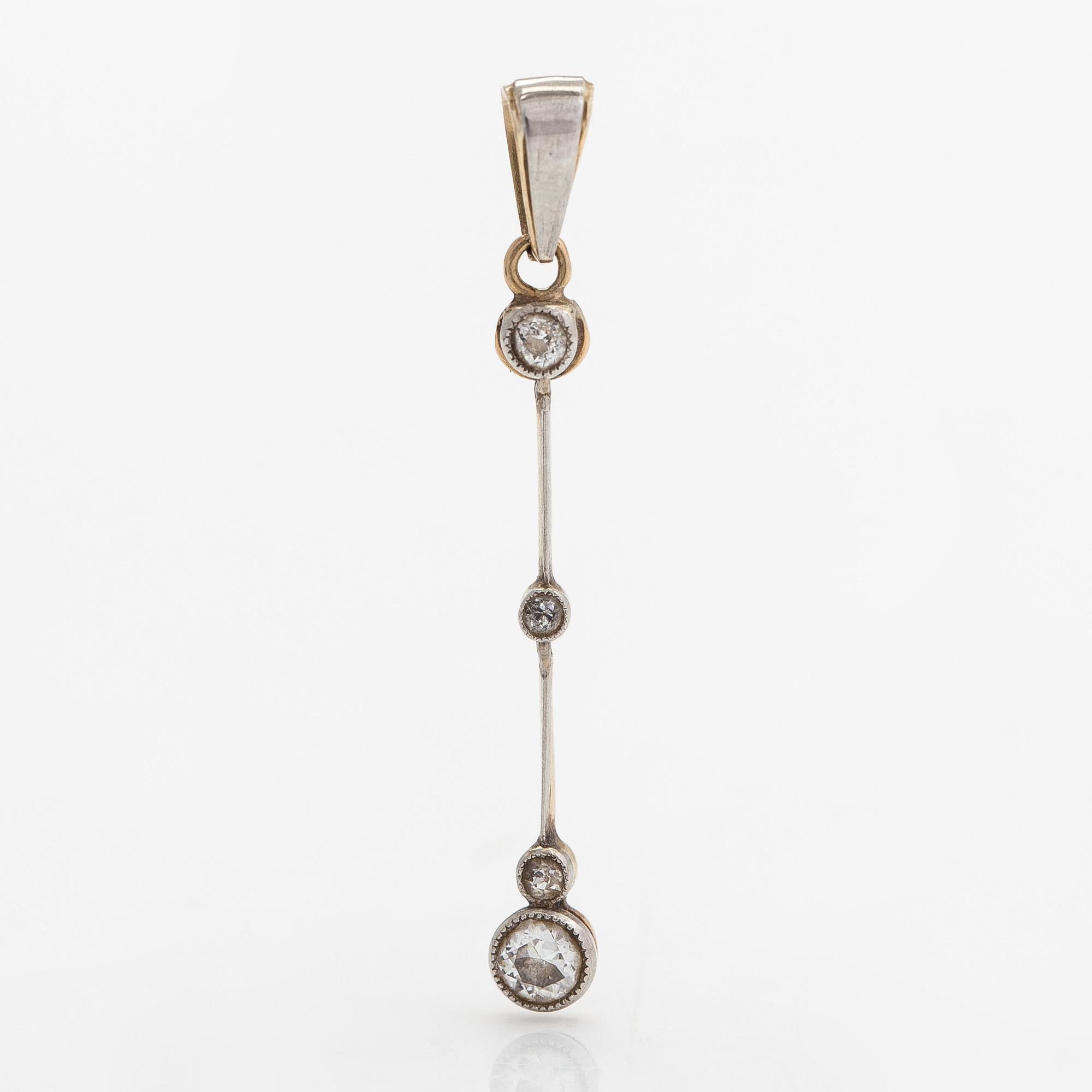 Hänge, 14K guld och gammalslipade diamanter ca 0.059 ct totalt.